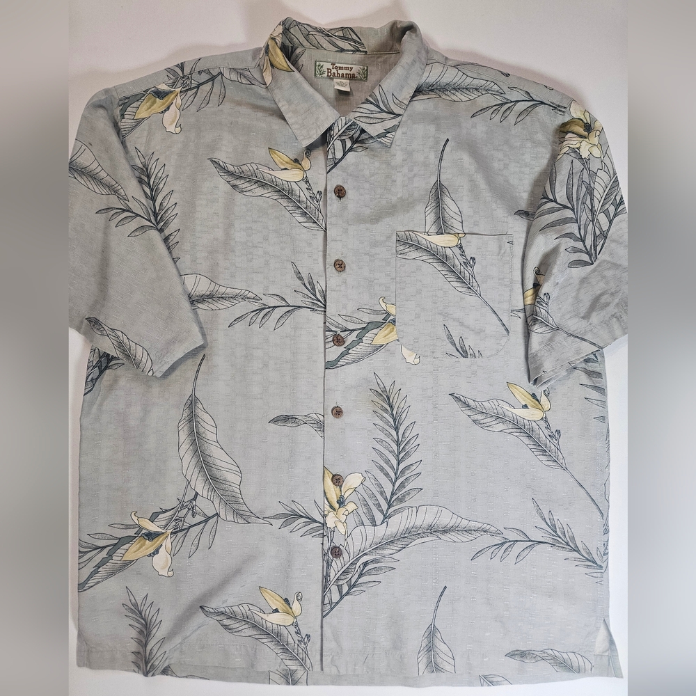 Tommy Bahama Silk Shirt Men XL Green Tropical Floral Hawaiian Button Down Casual